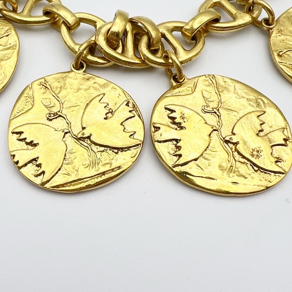 🔶NICKY BUTLER Fashion Collection Gold-Tone Dove Medallion 19" Necklace NEW NB - Picture 5 of 12